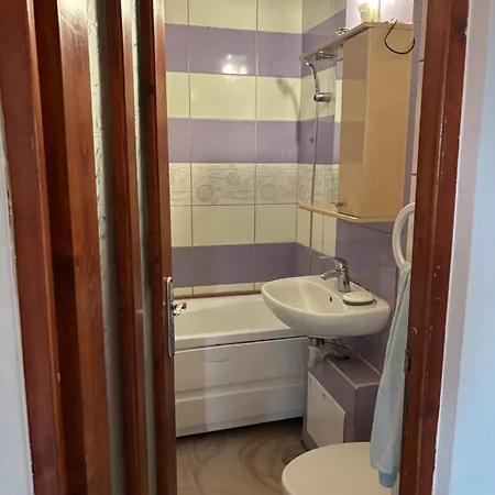 Apartment Cu 3 Alexia Craiova